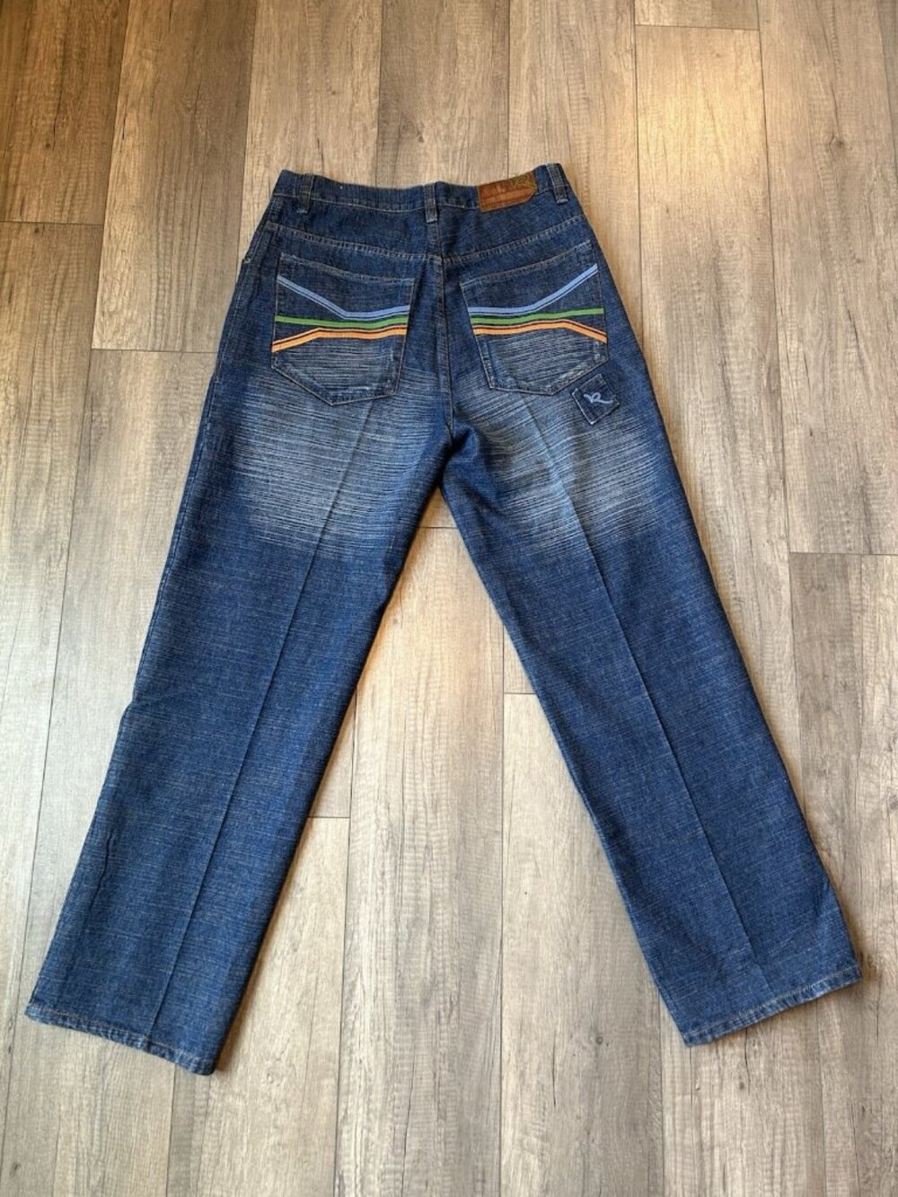 RocaWear Blue Jeans Size 34 Loose Fit Medium Wash Relaxed Fit Blue Jeans Y2K - Picture 5 of 16